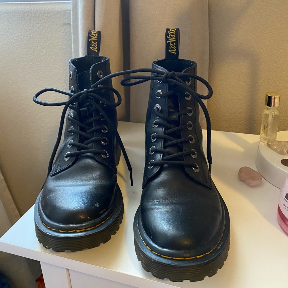 Luana doc martens